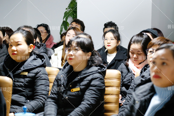 2017年美容院春节促销方案有哪些